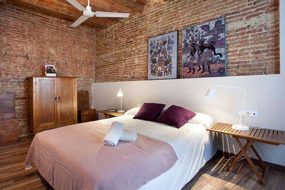 Nextdoor Gothic Window Appartement Barcelona